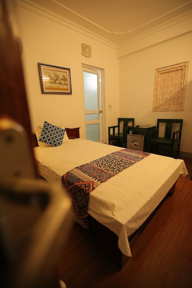 Hostal Next 68 Hostel