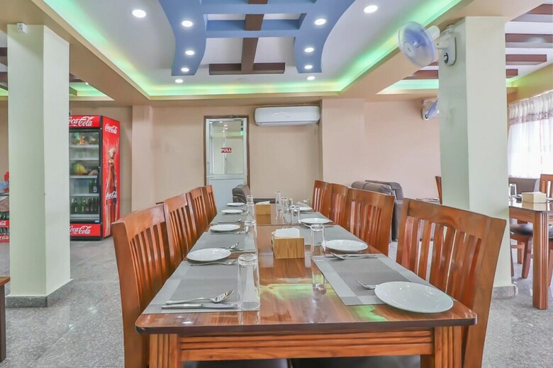 Oyo 615 Hotel Turahi