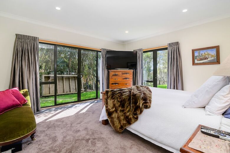 The Wright House At Lake Tarawera