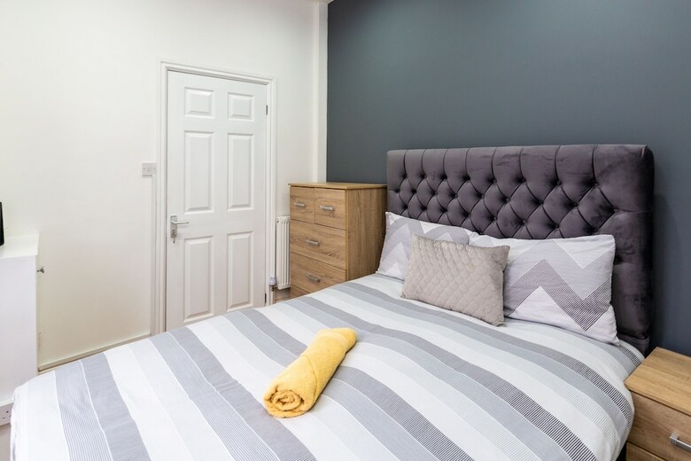 Lush Apartments 4 Bedroom House - Gilroy