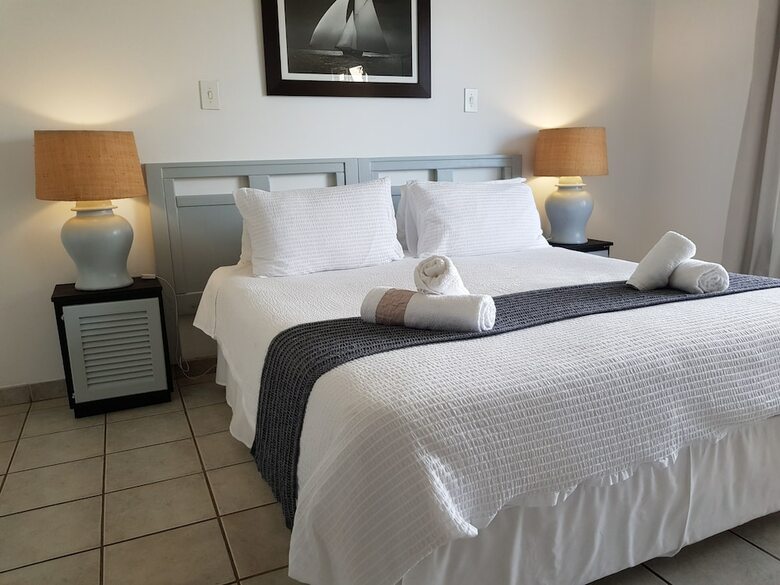 Hotel Dolphin Coast Guesthouse