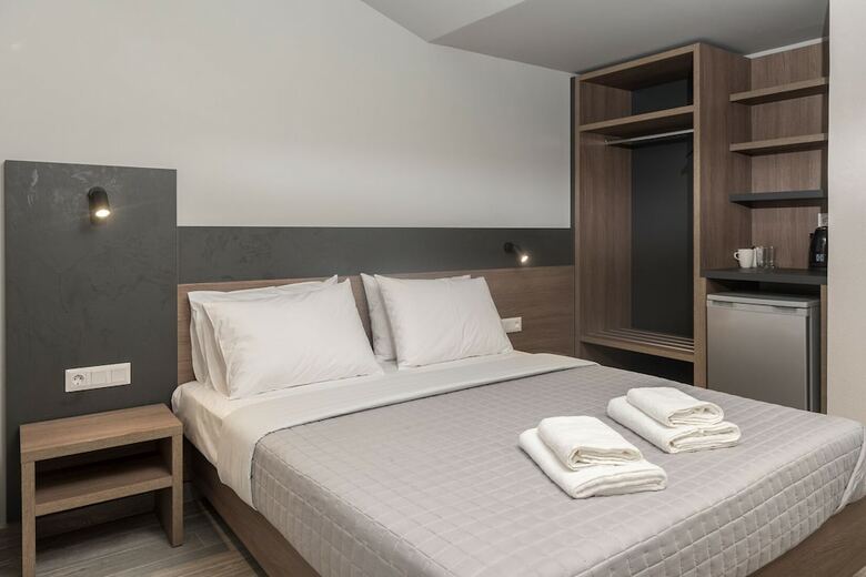 Hotel Elizabeth Queen Luxuxy Rooms
