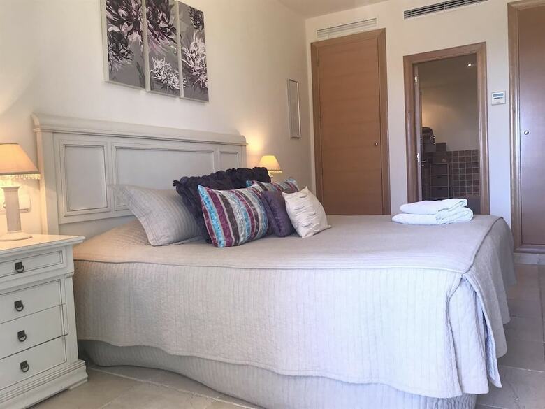 Apartment With Sea Views And Own Garden