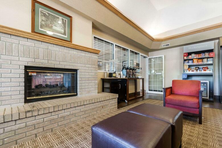 Hotel Comfort Suites Lexington