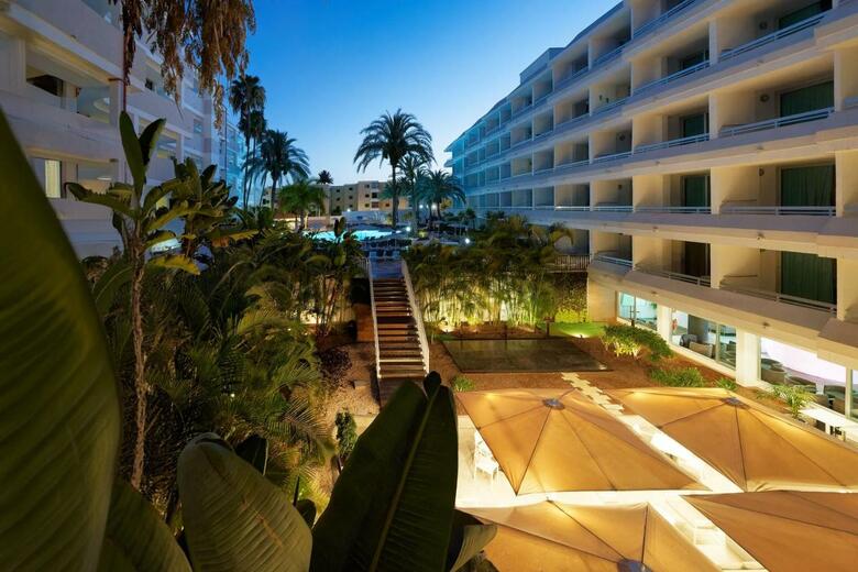 Hotel Akeah Broncemar