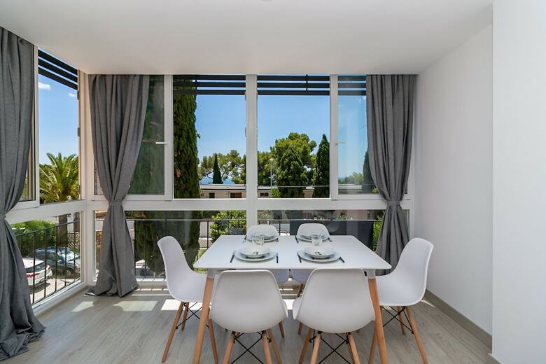 Torremolinos Pool And Garden Canovas Apartment