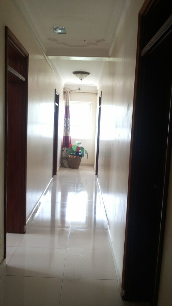 Rosevilla Hotel