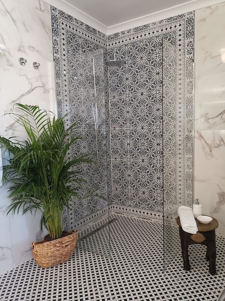 Vogue 23 Boutique Hotel