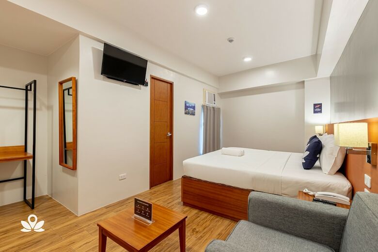 Hotel Zen Premium Uptown Bgc