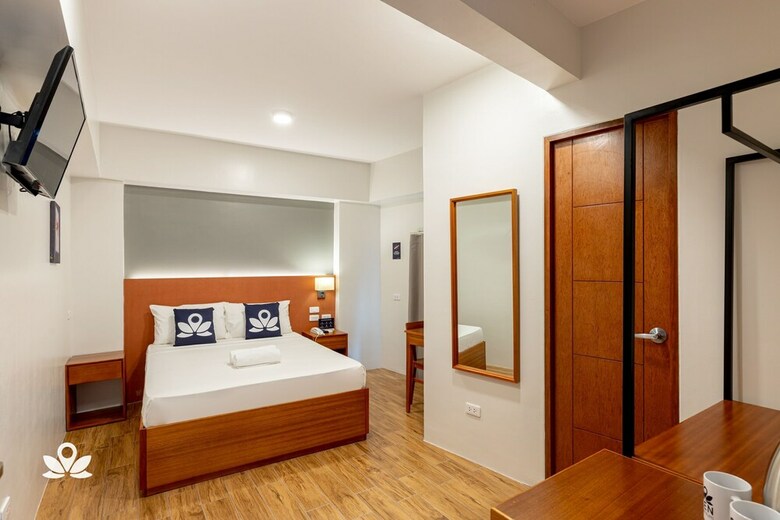 Hotel Zen Premium Uptown Bgc