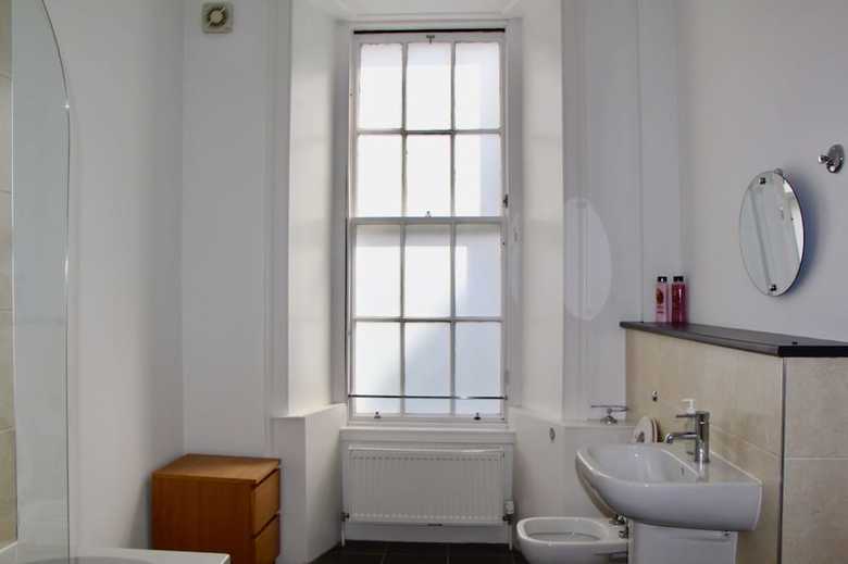 Apartamentos Luxury 5 Bedroom Central Flat With Castle Views