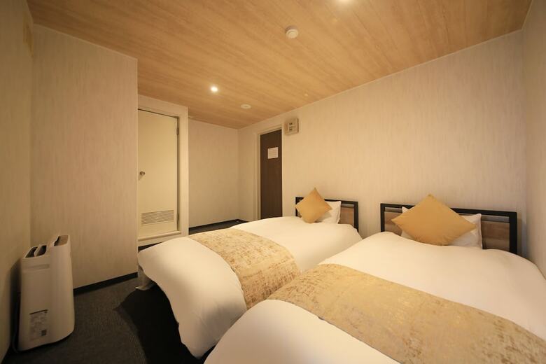 Hostal Simplest Hakodate - Hostel