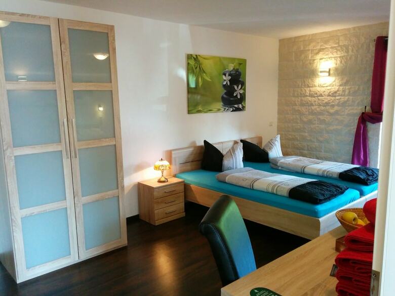 Hostal Europa Pension Zum Gr�nen Baum