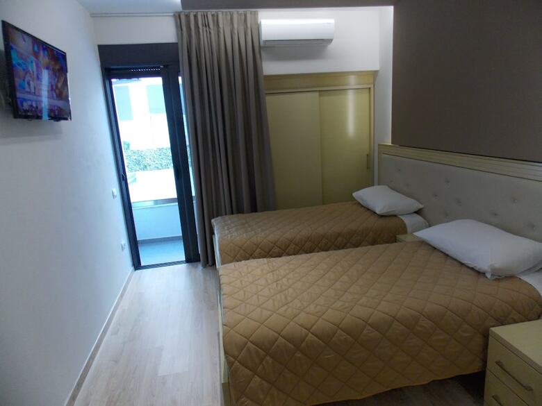 Hotel New Heaven