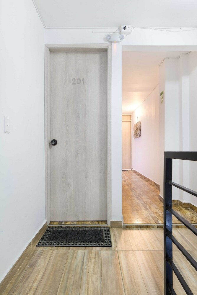 Apartamentos Miracle Building