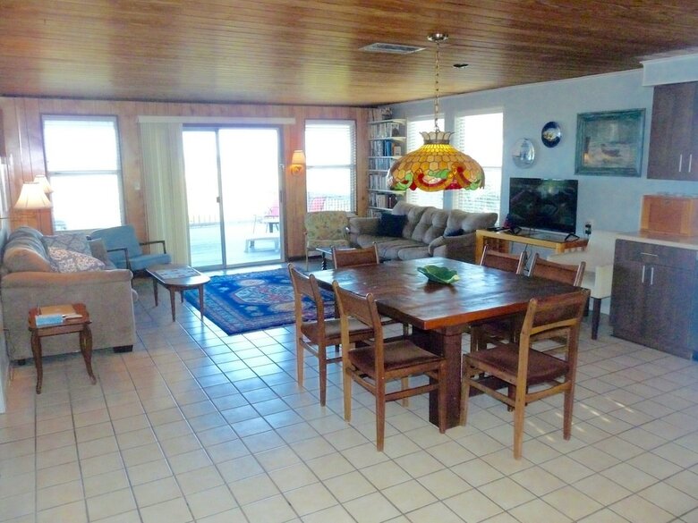 Hostal Crescent Palms