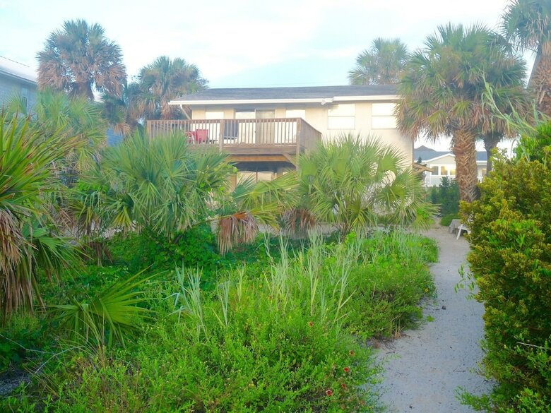 Hostal Crescent Palms