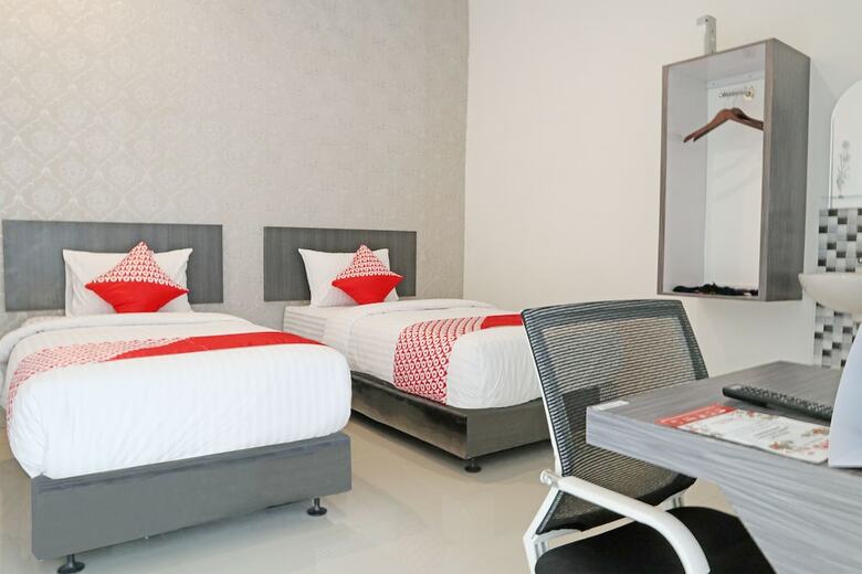 Hostal Oyo 1185 Sachila Residence Syariah