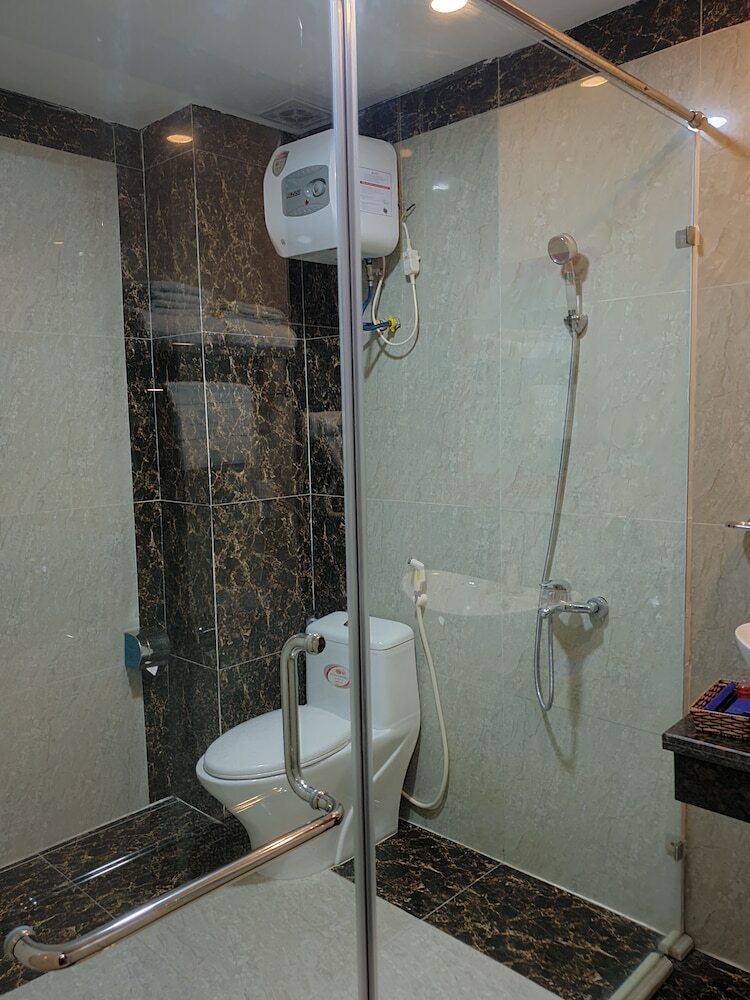 Cat Tuong New Hotel
