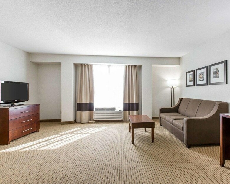 Hotel Comfort Suites Downtown Sacramento