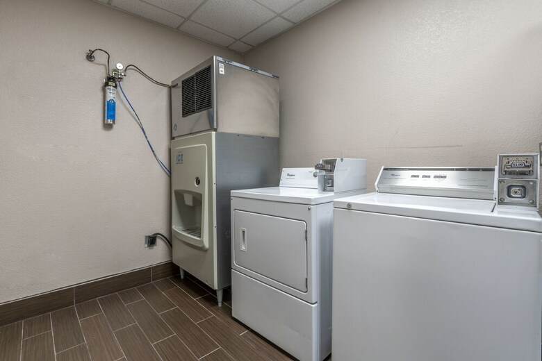Hotel Comfort Suites Downtown Sacramento