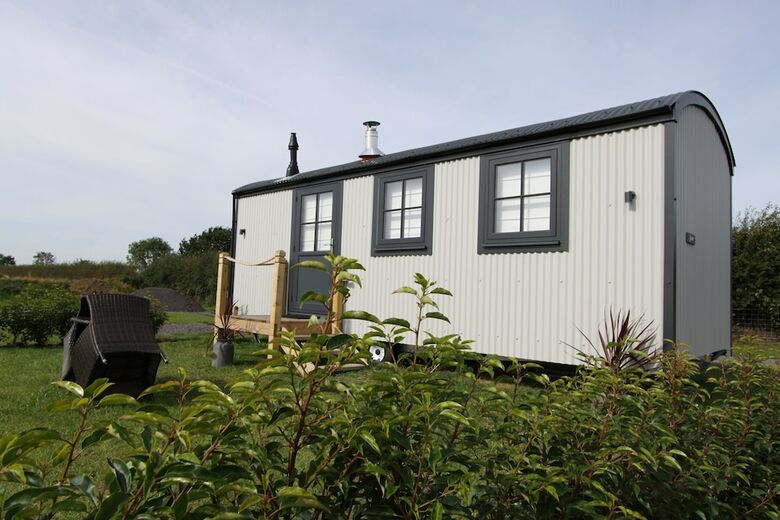 Cabana Springwood Shepherd Huts