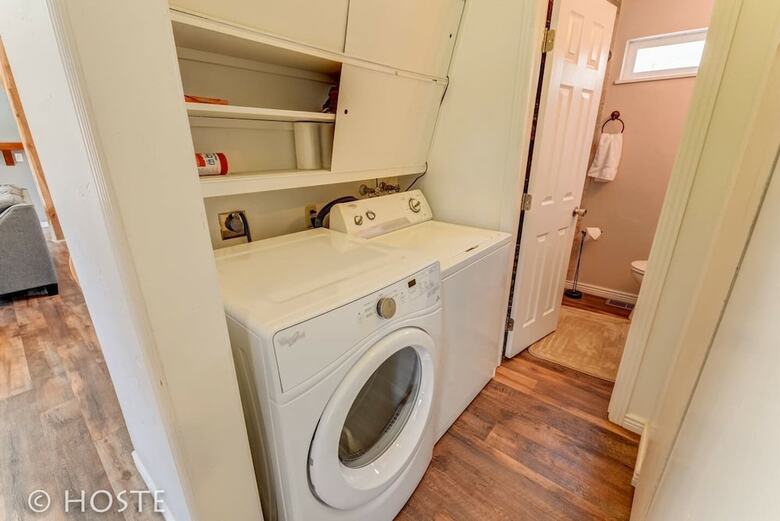 Mtn Dream! Fireplace, Patio & Hot Tub 4br