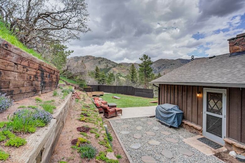 4br Mountain Getaway Pikes Peak, Dog-friendly!
