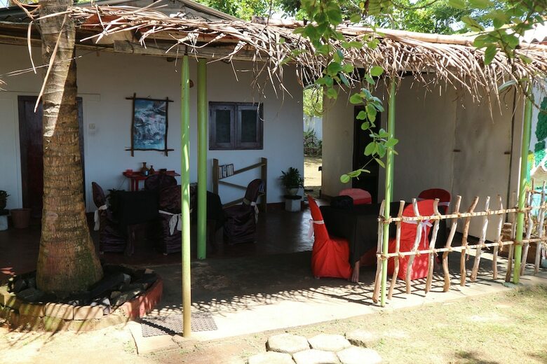 Hotel Senani Guesthouse