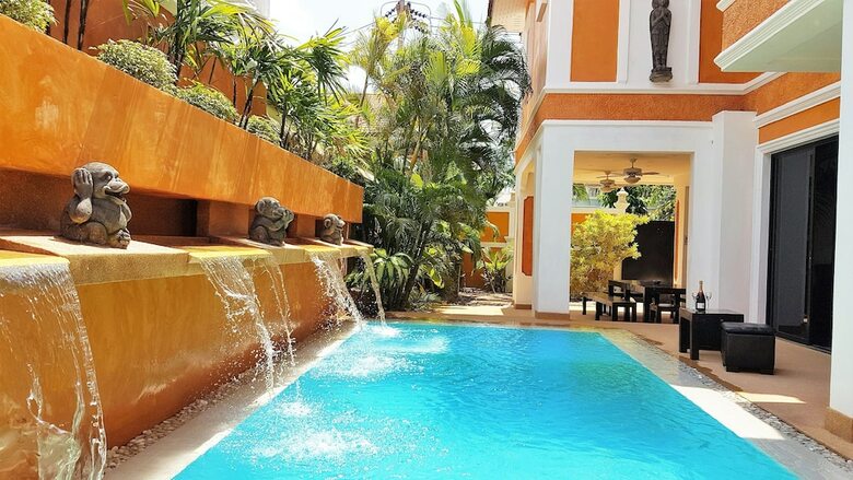 Wowland Luxury Villa Pattaya 8 Br