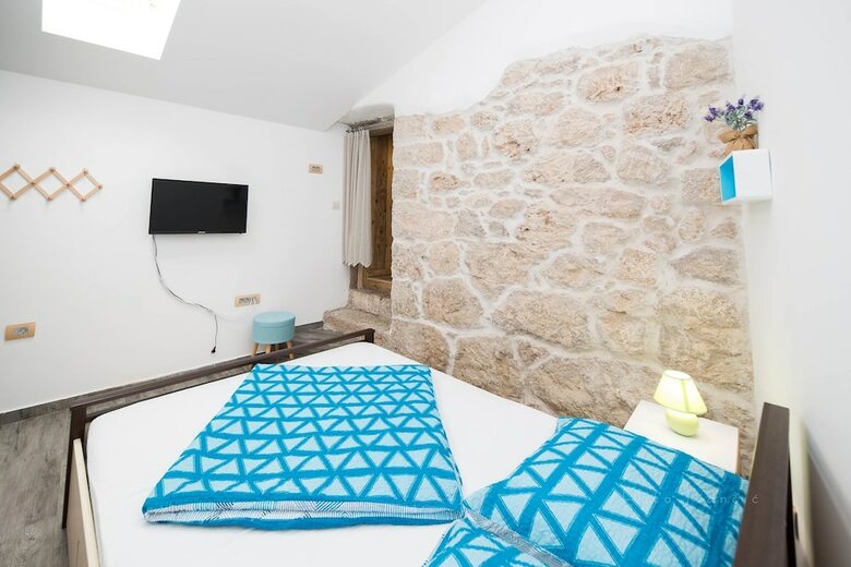 House Odiseja