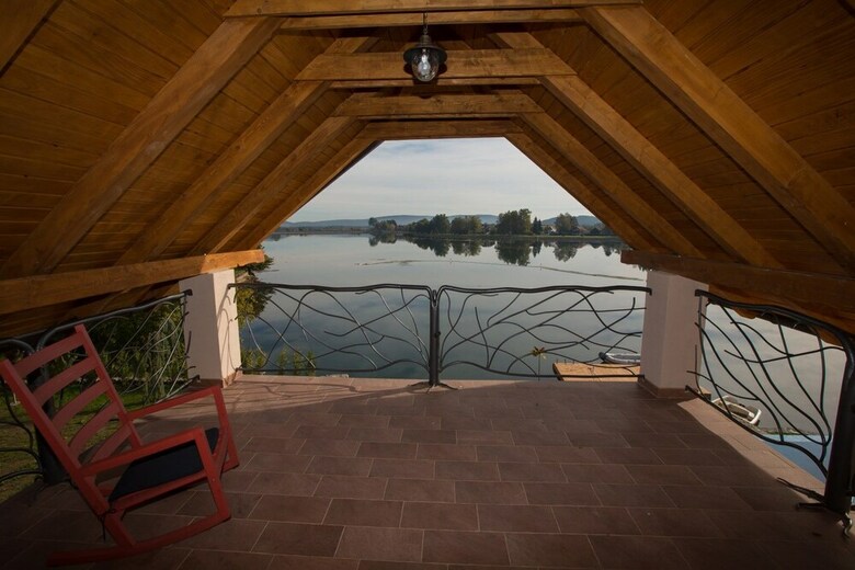 Villa Jezerska Vila