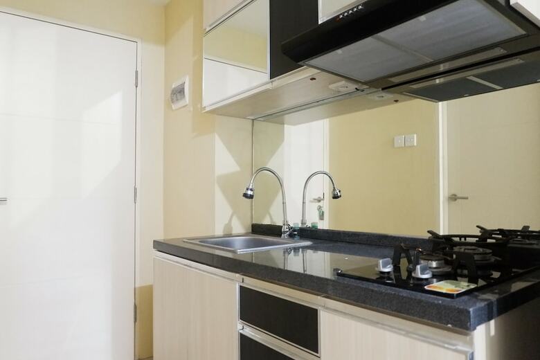 Clean Studio Apartment Connected To Mall At Orchard Supermall Mansion