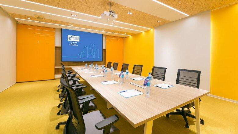 Hotel Holiday Inn Express Taichung Fengchia