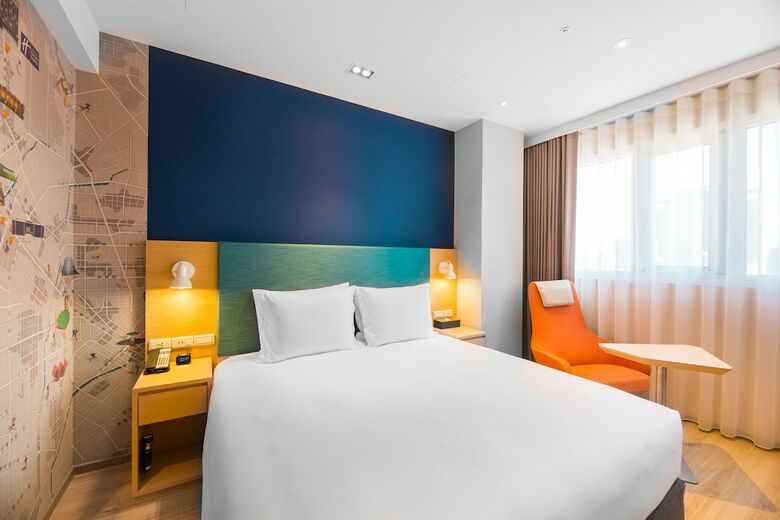 Hotel Holiday Inn Express Taichung Fengchia