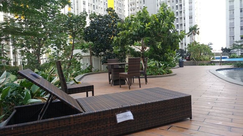 Exclusive 2br Springlake Summarecon Bekasi Apartment