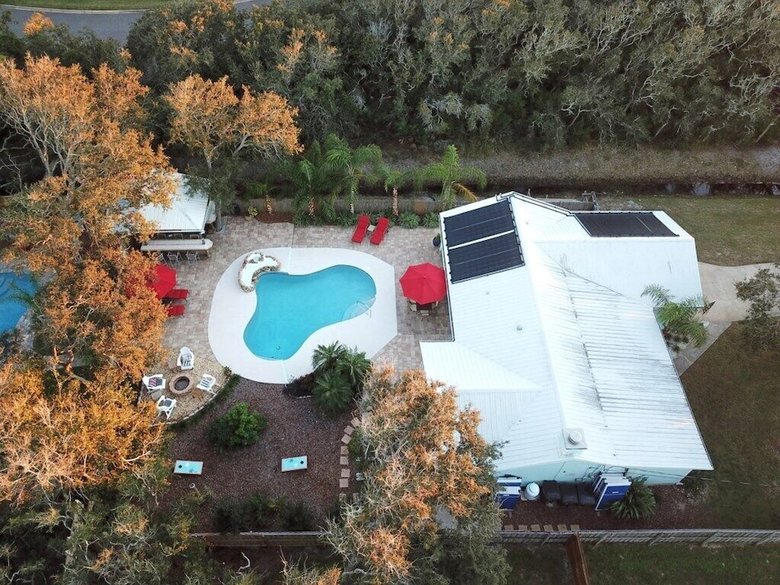 Hostal Island Retreat
