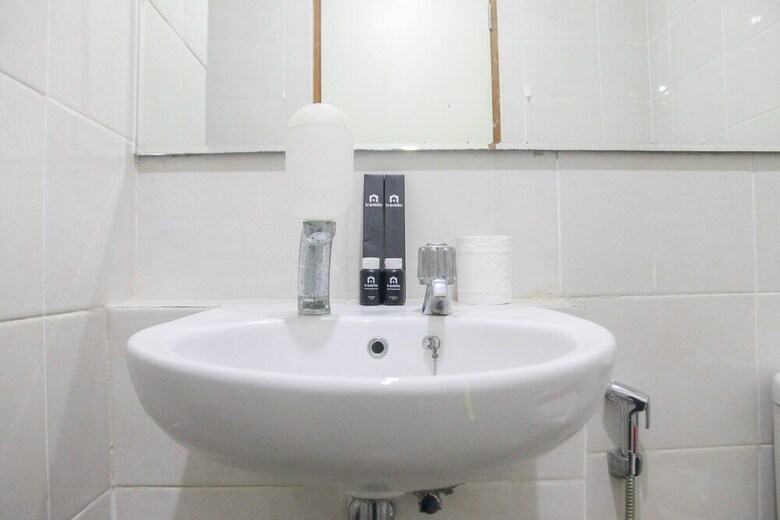 Modern 1br At Condominium Green Bay Pluit Apartment
