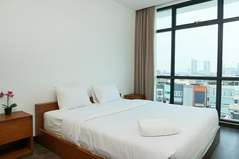 Elegant 1br Veranda Residence @ Puri Apartment