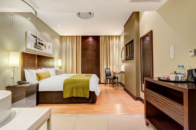 Protea Hotel By Marriott Transit O.r. Tambo Airport