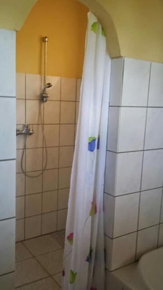 Bed & Breakfast Guest House Jane Naivasha