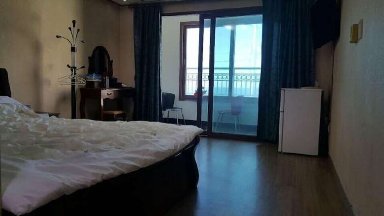Eden Hostel