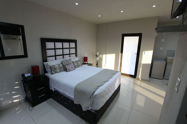 Hotel Naldorado Executive Villa