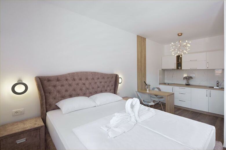 Hotel Apartments Lazy Hill