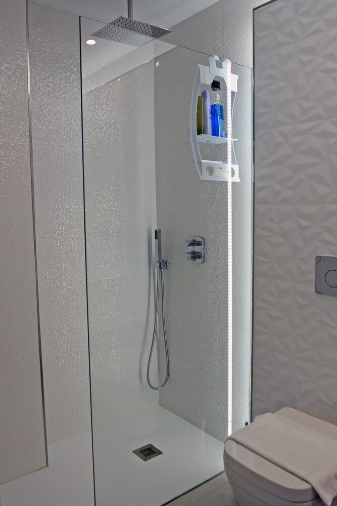 Apartamentos Apto de Lujo En La Playa Con Piscina (#6)