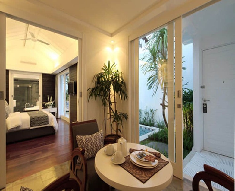 Astana Batubelig Suite Villa