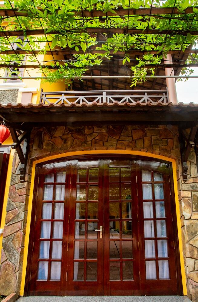 Hotel Dinh Villa