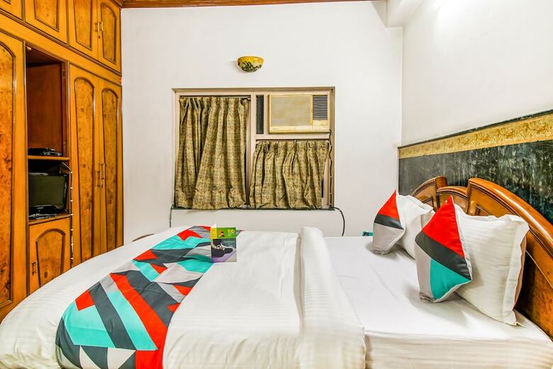 Hotel Fabexpress Satakshi Guest House