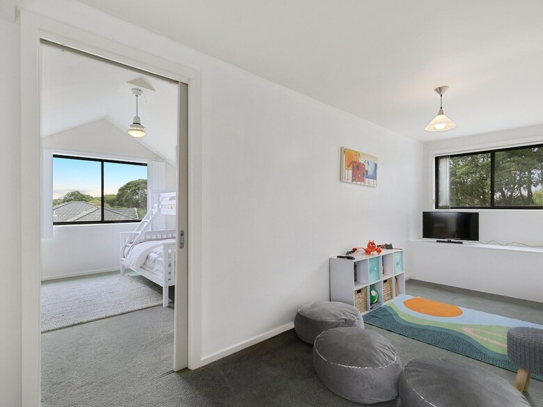 Villa Beached As - Free Wifi, Netflix & Foxtel, Heated Pool