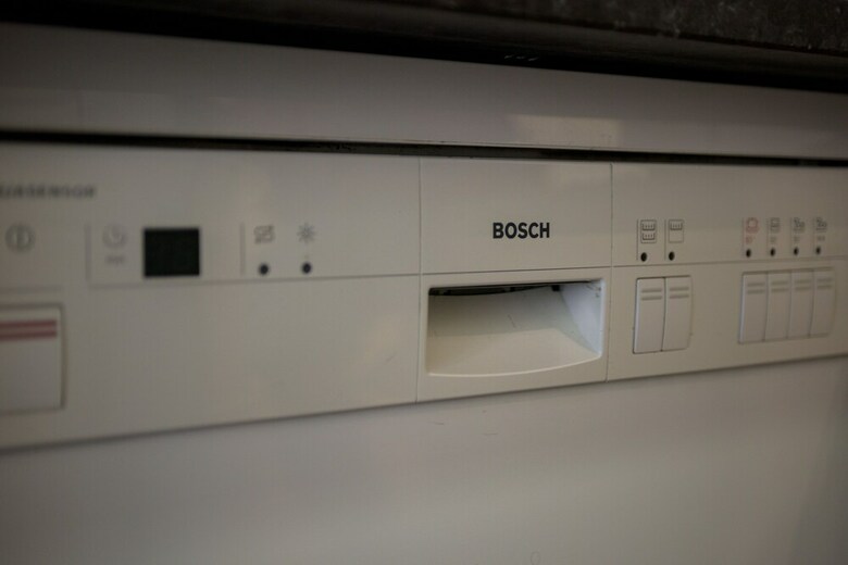 Renovated Spacious Baixa Apartment + Free Pickup, By Timecooler
